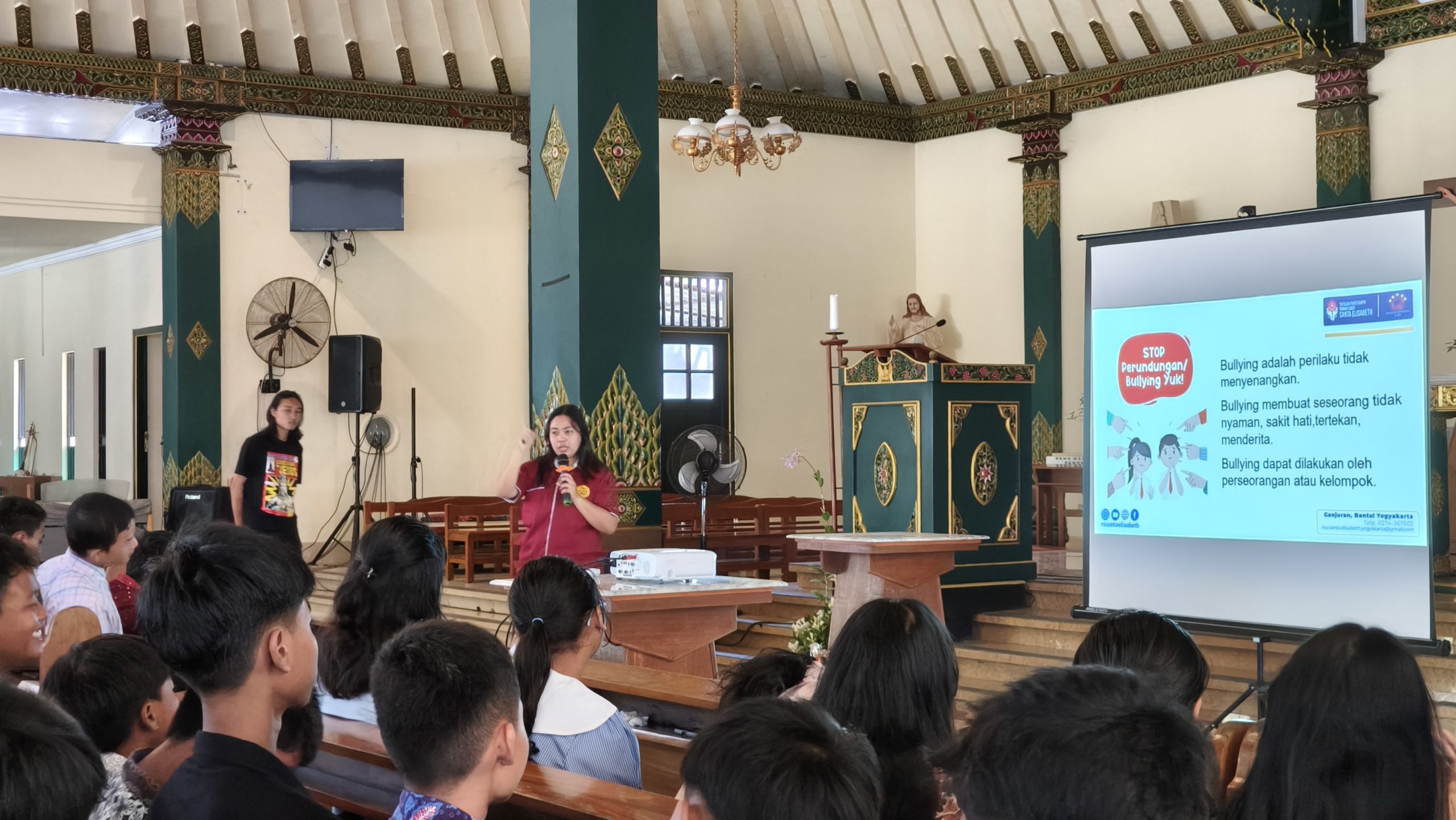 “Love Win’s Over Bullying” Edukasi Bullying pada Remaja dalam Kegiatan Krisma Gereja HKTY Ganjuran